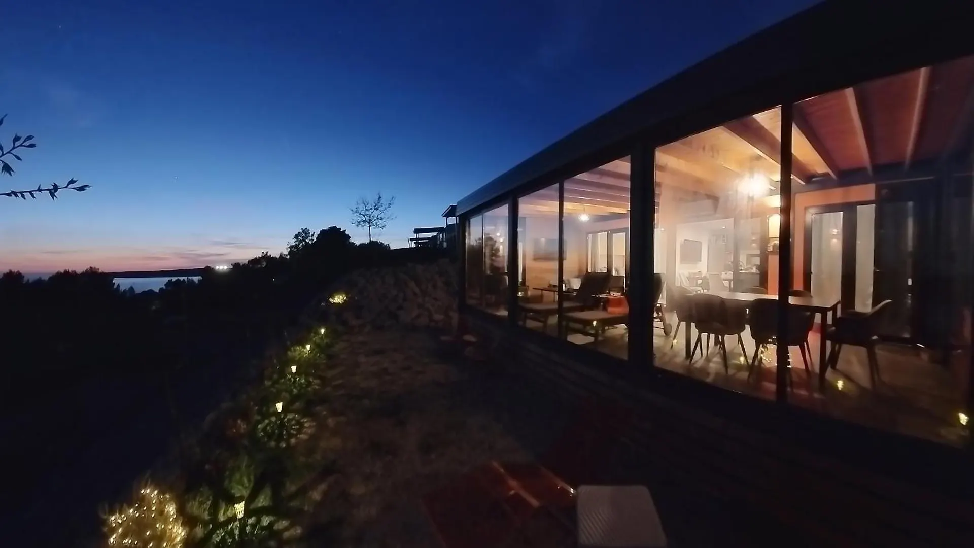 度假居 Sea View Orange By Vellaris, Luxury Mobile Home 木洛希尼